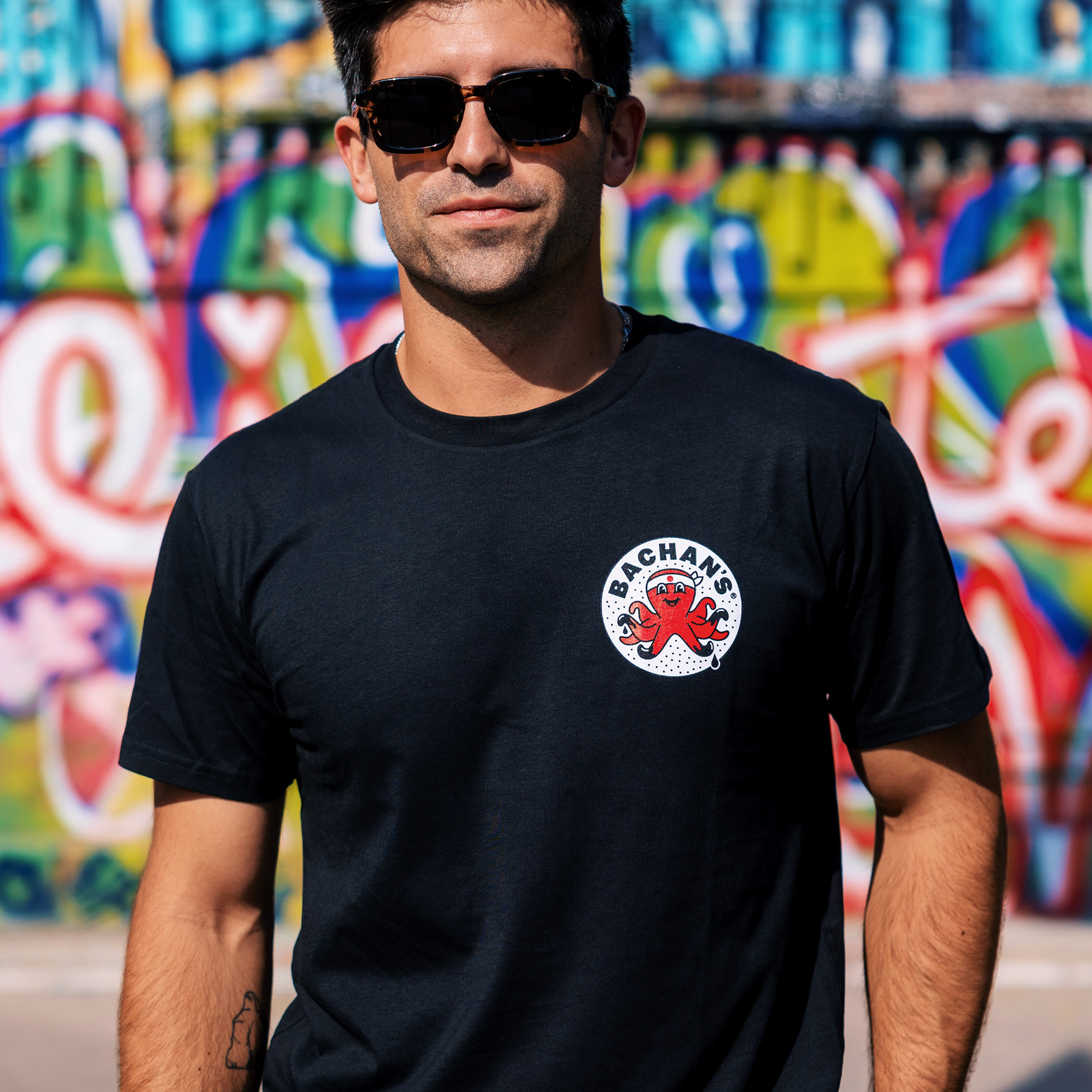 Logo Tee H7