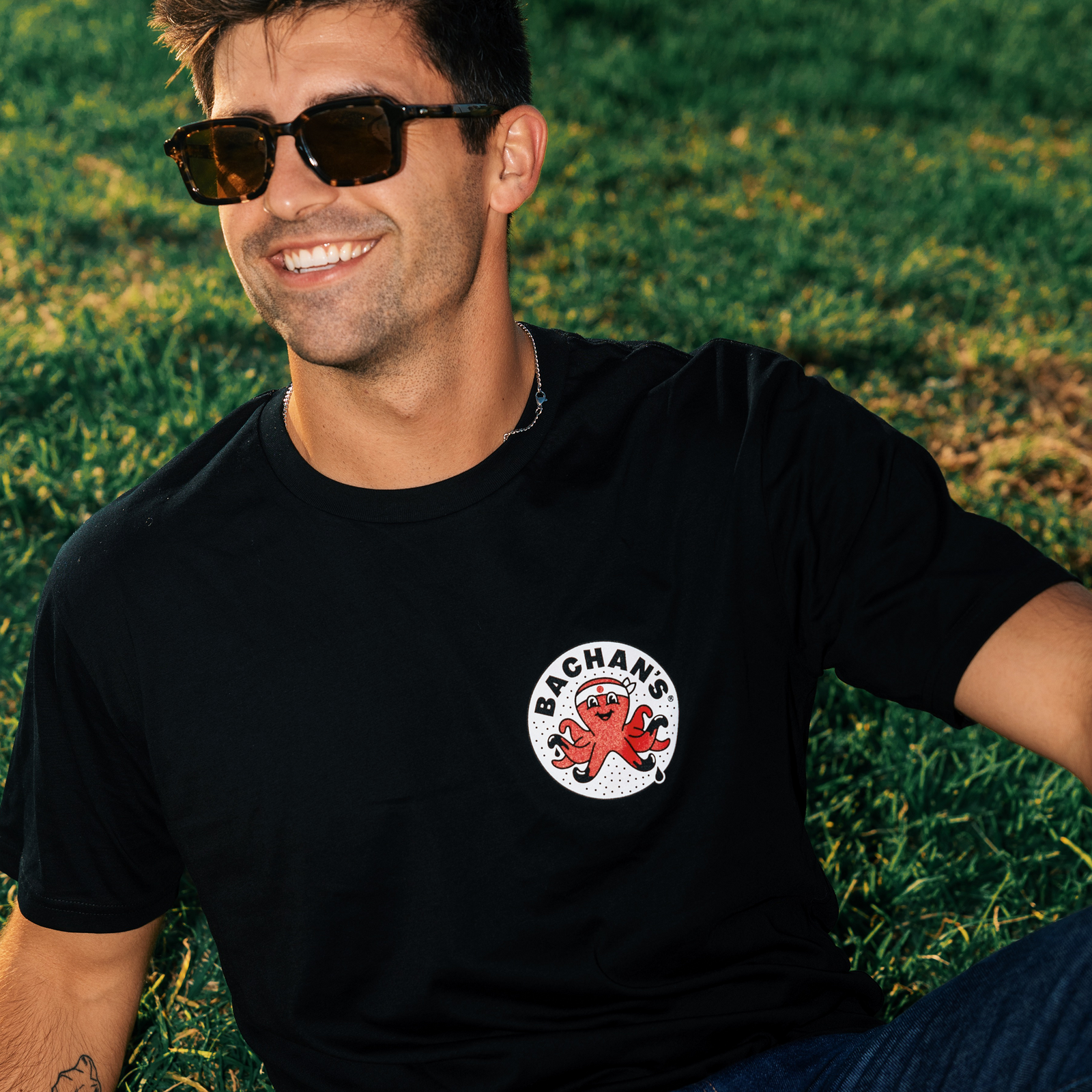 Knuckles Tee J4